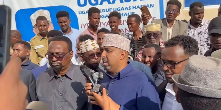Hawadle elders and politicians gathered in Beledweyne beneath a banner for Ugaas Yusuf Ugaas Hassan as the clan sets out its position on the Hirshabelle election